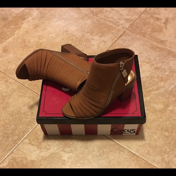 New Sam Edelman’s Kessler Luggage Peep Toe Booties - Picture 4 of 4